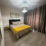 Elite 1e Apartment