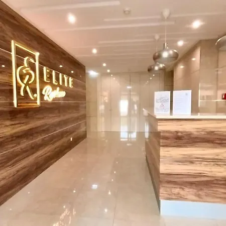Elite 1e Apartment *