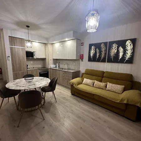 Elite 1e Apartment *